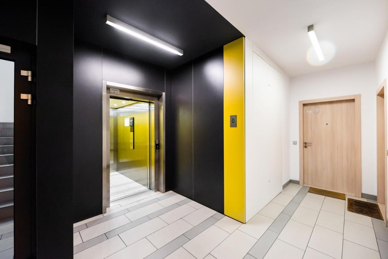 Wola Luxury Wooden Apartment Varsóvia Exterior foto